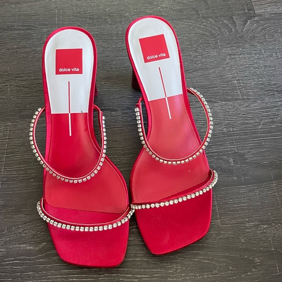 Dolce Vita Red Diamond Heels - Picture 3 of 4